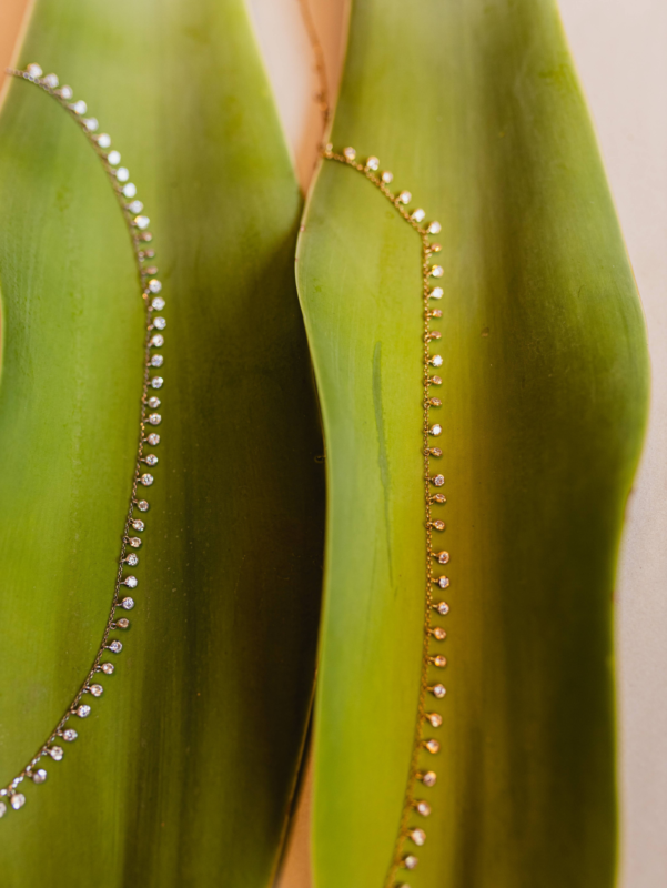 Colar Luminos Moissanites em Ouro 18k com pedras moissanites e corrente elo português