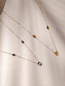 Colar Trio Pedras em Ouro 18k da B Gold Joias