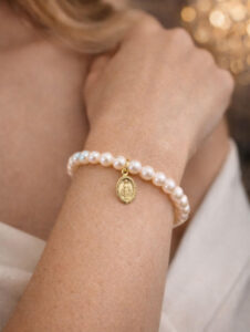 pulseira perola com nossa senhora das graças