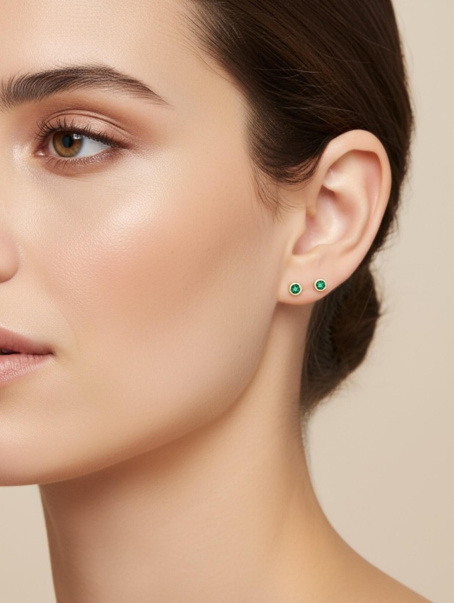 brinco ponto de luz esmeralda ouro 18k b gold joias