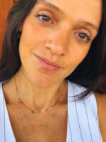 Colar Cinco Pontos de Luz Esmeraldas em Ouro 18k - Imagem 3