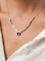 Colar com ametista central e elos em ouro 18k da B Gold Joias