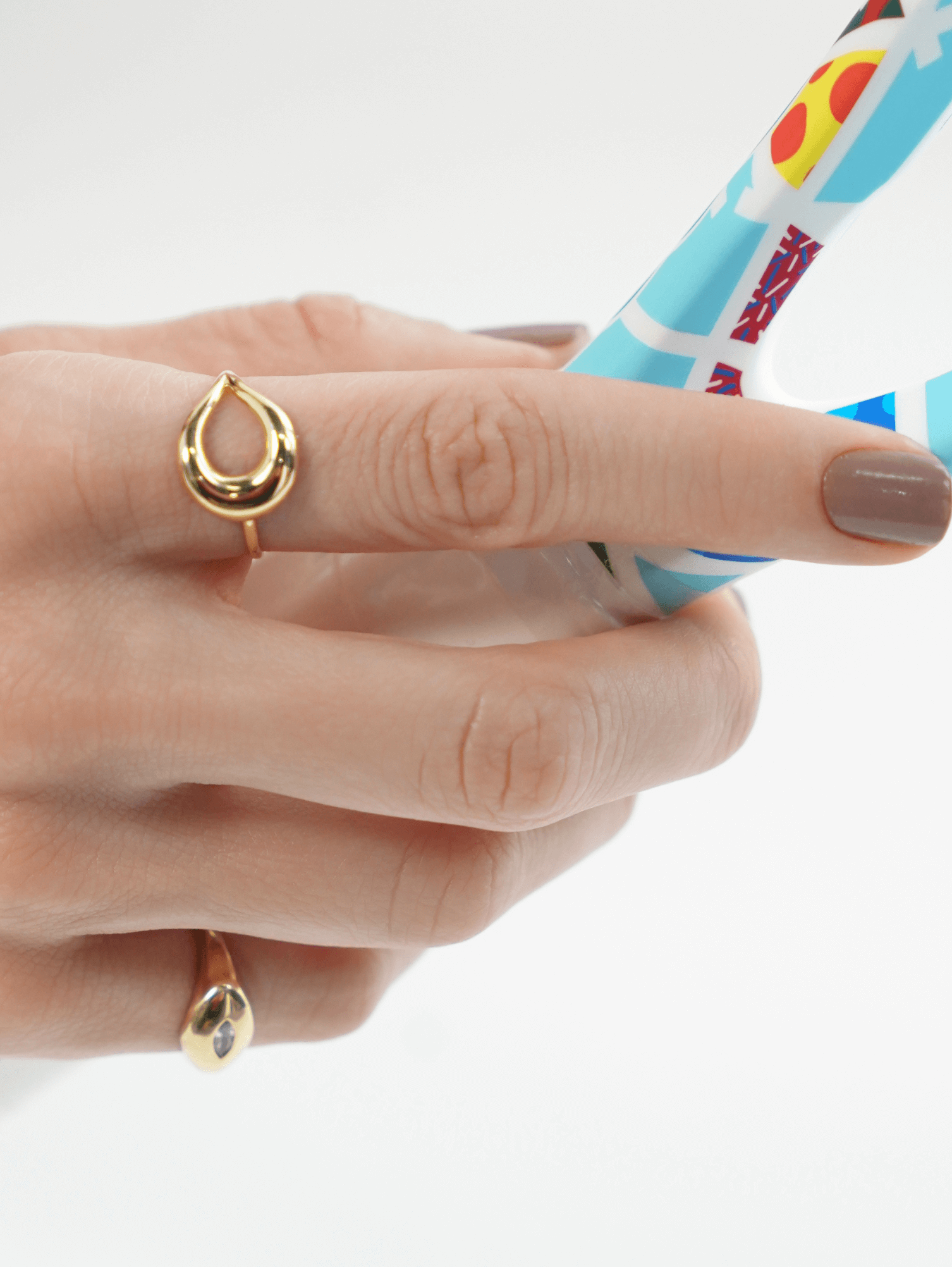 Anel gota irregular em ouro 18k da B Gold Joias