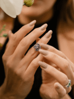 Anel Ouro Branco Trevo com Iolitas e Brilhante em Ouro 18k | B Gold Joias - Imagem 2