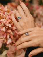 Anel Ouro Branco com Esmeralda e Tanzanitas em Ouro 18k | B Gold Joias - Imagem 10