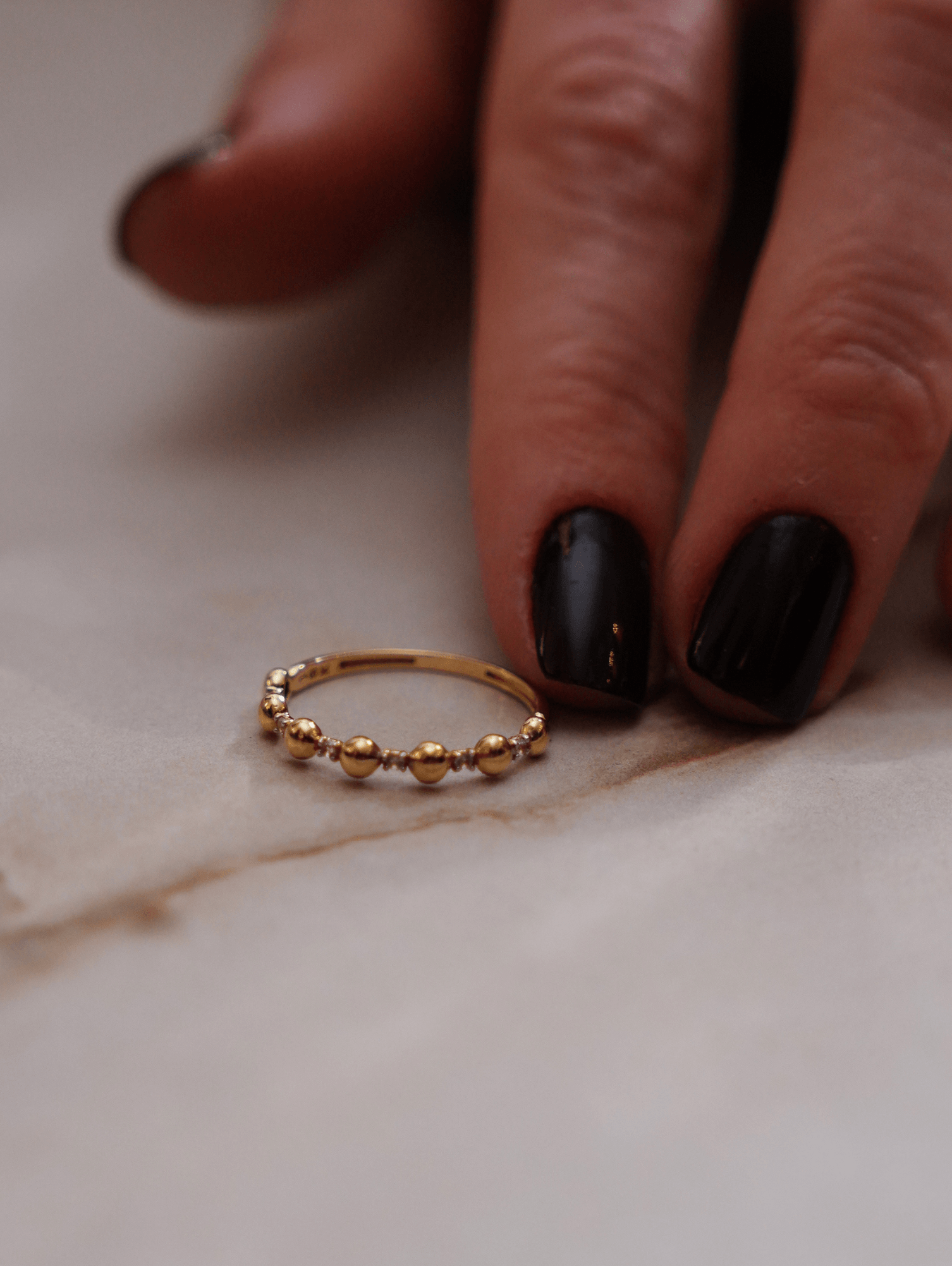 Anel Balls em ouro 18k com topázio branco natural